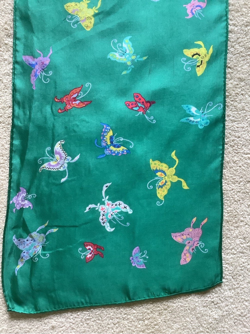 Smithsonian Institution Reproduction Green Butterfly Print Silk Scarf - Picture 12 of 13